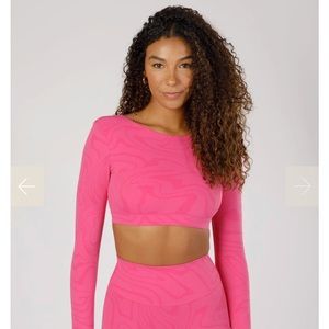 NWT Paragon top - Reversible